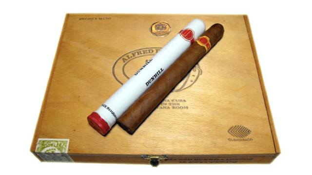 Historic Cigars: The Dunhill Estupendos