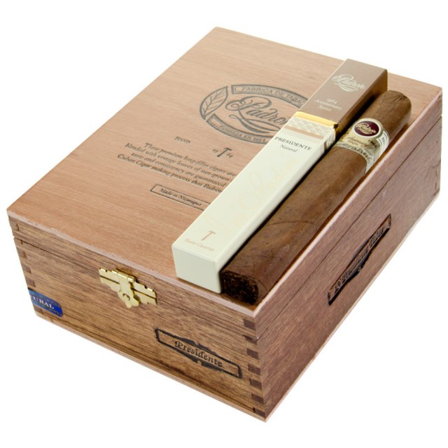 Padrón 1964 Anniversary Series Presidente: A Nicaraguan Gem for Cigar Aficionados