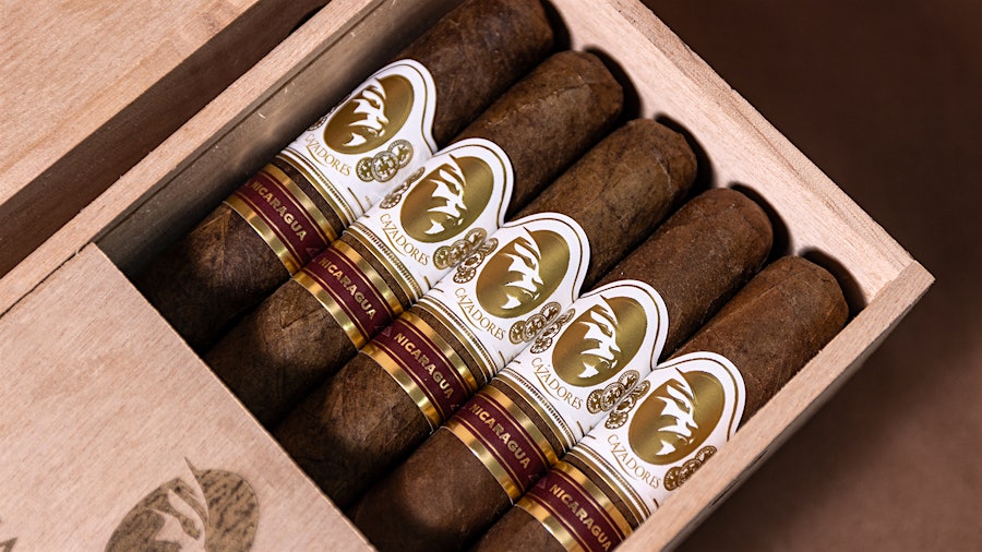 La Aurora’s Budget-Friendly Handmade Cazadores Line: A Beacon for Cigar Aficionados
