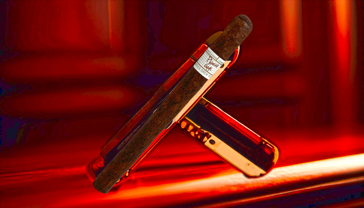 Discover the Liga Privada H99 Connecticut Corojo