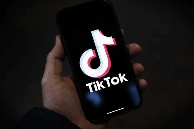 The Cigar Guys Celebrate the Return of TikTok After a Brief Ban